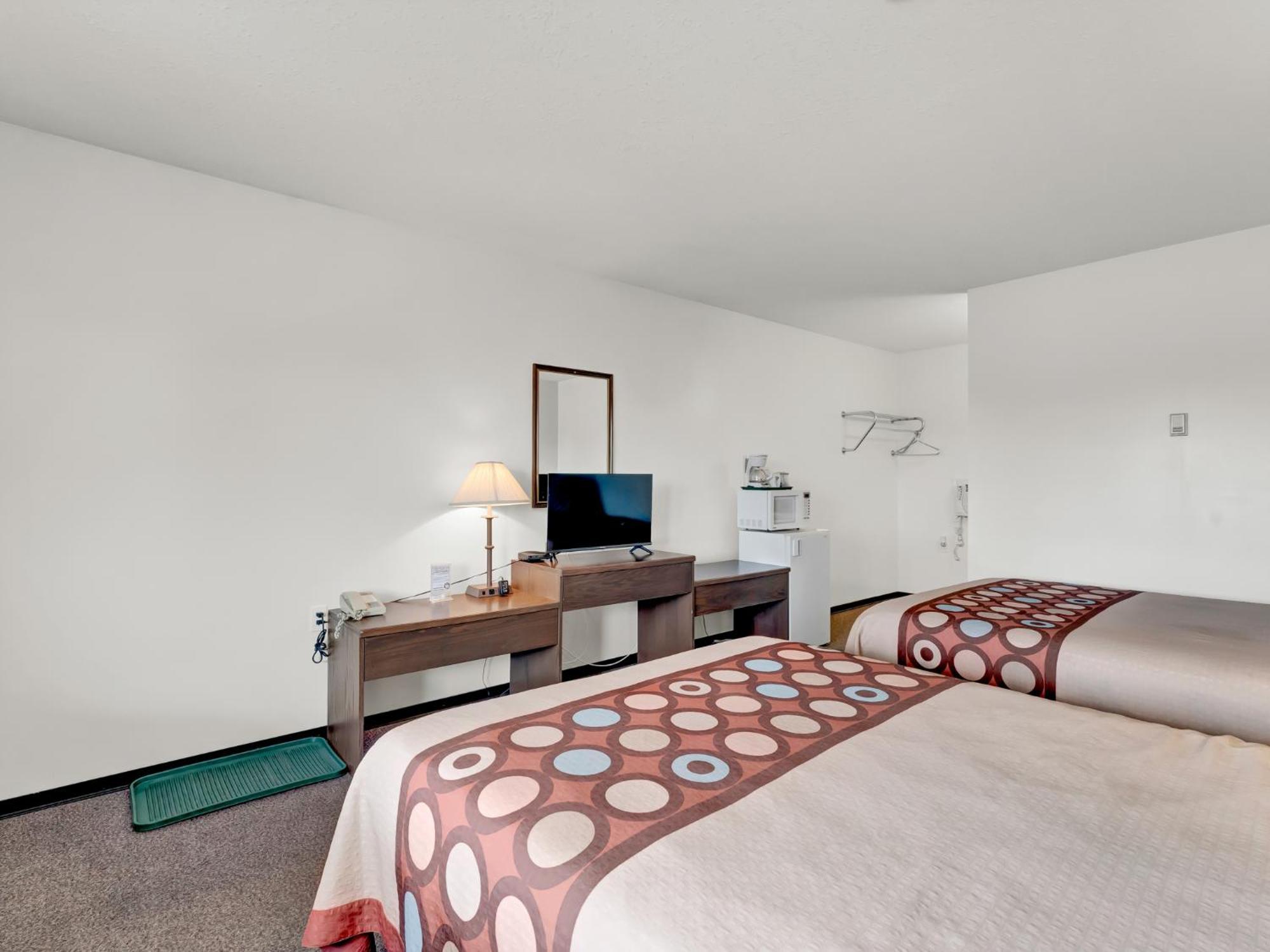 Ranchmen Motel Медисин-Хат Экстерьер фото